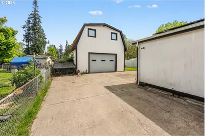 1036 Alder Ln, Woodburn, OR 97071 - Photo 8