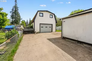 1036 Alder Ln, Woodburn, OR 97071 - Photo 8