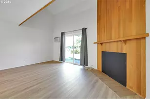 1511 Fetters Loop, Eugene, OR 97402 - Photo 10