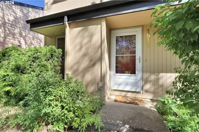 1511 Fetters Loop, Eugene, OR 97402 - Photo 6