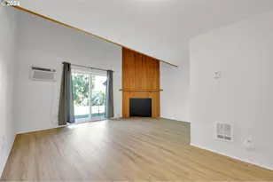 1511 Fetters Loop, Eugene, OR 97402 - Photo 4