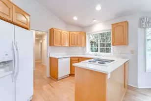 518 NW Willamette Ct, McMinnville, OR 97128 - Photo 12