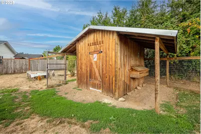 90948 Sunderman Rd, Springfield, OR 97478 - Photo 32