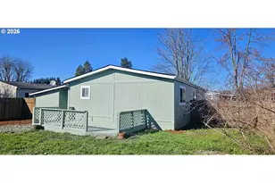 451 Lochaven Ave, Springfield, OR 97477 - Photo 18