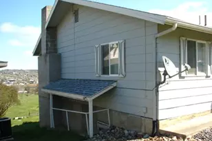 2303 SW Ladow Ave, Pendleton, OR 97801 - Photo 4