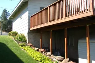 2303 SW Ladow Ave, Pendleton, OR 97801 - Photo 6