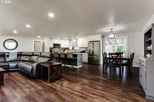 1088 Linda Ln, Springfield, OR 97478 - Photo 8