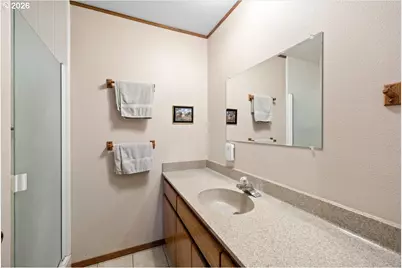 924 Lou Gray Dr, Myrtle Creek, OR 97457 - Photo 14