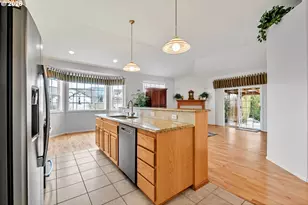 2545 Walnut Ridge Dr, Springfield, OR 97477 - Photo 12