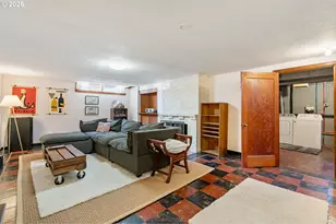 5555 SE Stark St, Portland, OR 97215 - Photo 20
