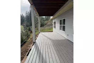 994 S 67th St, Springfield, OR 97478 - Photo 26