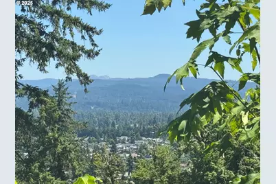 994 S 67th St, Springfield, OR 97478 - Photo 10