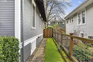 1315 SE 48th Av, Portland, OR 97215 - Photo 6