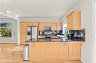 1572 SW Marten Ave, Albany, OR 97321 - Photo 12