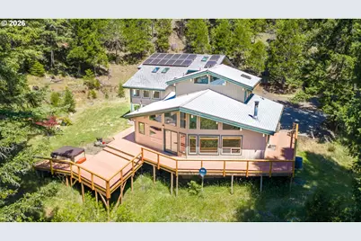 5424 Little River Rd, Glide, OR 97443 - Photo 1