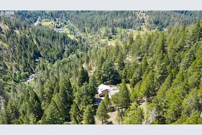 5424 Little River Rd, Glide, OR 97443 - Photo 38