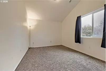 6626 N Seneca St, Portland, OR 97203 - Photo 16