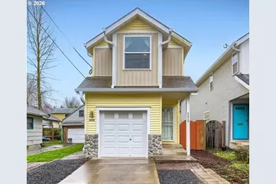 6626 N Seneca St, Portland, OR 97203 - Photo 1