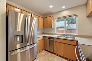 6626 N Seneca St, Portland, OR 97203 - Photo 8