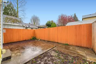 6626 N Seneca St, Portland, OR 97203 - Photo 16
