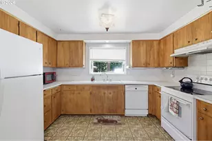 49782 Huckleberry Rd, Oakridge, OR 97463 - Photo 14