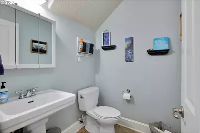 10818 SW Brown St, Tualatin, OR 97062 - Photo 14