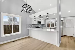 18830 SW Butternut St, Beaverton, OR 97078 - Photo 12