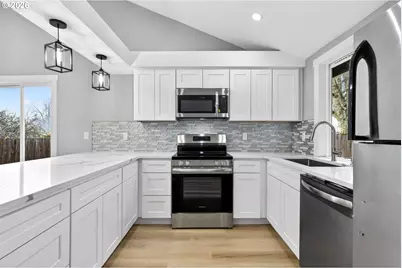 18830 SW Butternut St, Beaverton, OR 97078 - Photo 16