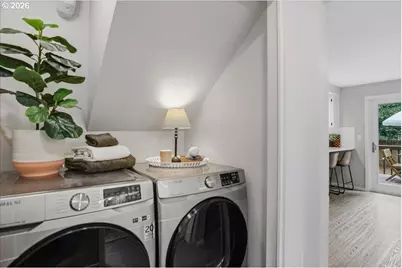 8908 SW 50th Ave, Portland, OR 97219 - Photo 20
