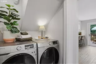 8908 SW 50th Ave, Portland, OR 97219 - Photo 20