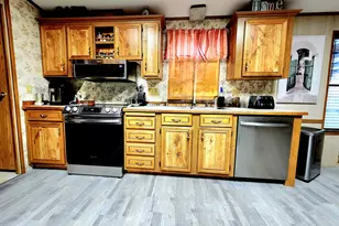 711 Plin St, Myrtle Creek, OR 97457 - Photo 4