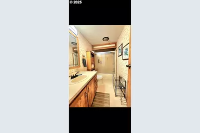 711 Plin St, Myrtle Creek, OR 97457 - Photo 18