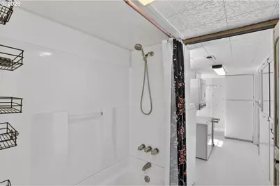1835 N Jantzen Ave, Portland, OR 97217 - Photo 20