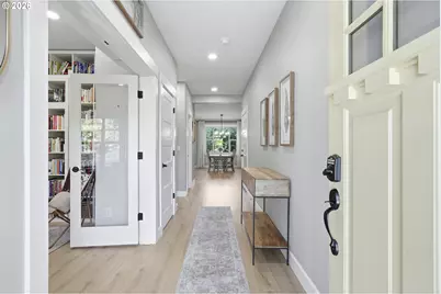 15057 SE Glenbrook Rd, Clackamas, OR 97015 - Photo 2