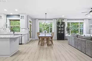 15057 SE Glenbrook Rd, Clackamas, OR 97015 - Photo 10