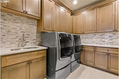 13710 Knaus Rd, Lake Oswego, OR 97034 - Photo 40