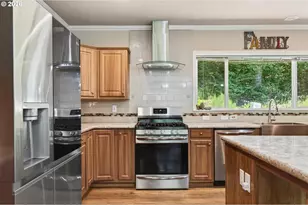 31193 Pittsburg Rd, Saint Helens, OR 97051 - Photo 10