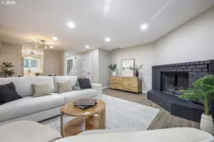 4921 SW 59th Ave, Portland, OR 97221 - Photo 6