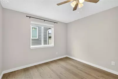 929 NW Spring St, Newport, OR 97365 - Photo 32