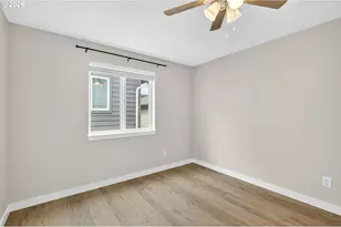 929 NW Spring St, Newport, OR 97365 - Photo 32