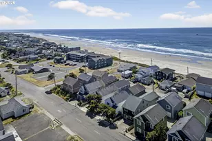 929 NW Spring St, Newport, OR 97365 - Photo 44