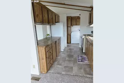 127 Berry Loop Ln, Roseburg, OR 97471 - Photo 8