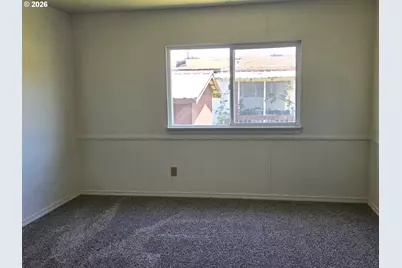 127 Berry Loop Ln, Roseburg, OR 97471 - Photo 18
