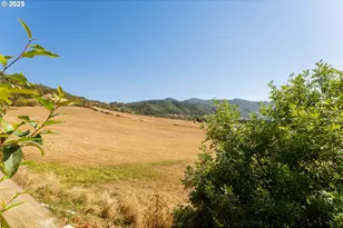 184 SE Cordelia Dr, Myrtle Creek, OR 97457 - Photo 34