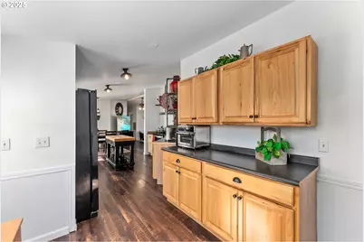 184 SE Cordelia Dr, Myrtle Creek, OR 97457 - Photo 12