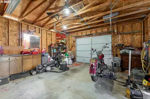 184 SE Cordelia Dr, Myrtle Creek, OR 97457 - Photo 36