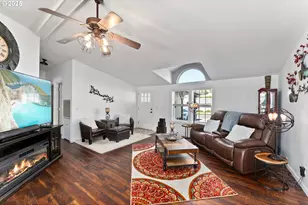 184 SE Cordelia Dr, Myrtle Creek, OR 97457 - Photo 6