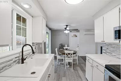 9405 NE 10th St, Vancouver, WA 98664 - Photo 14