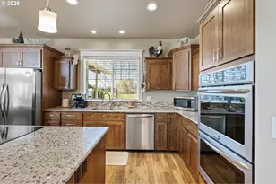 29246 McMullen Ln, Junction City, OR 97448 - Photo 16