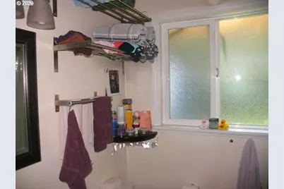 35 NE 157th Ave, Portland, OR 97230 - Photo 18